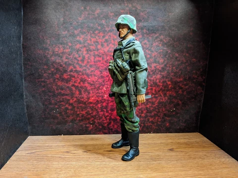 1/6.WWll. German Infantry N.C.O. 21st Century Ultimate Soldier Cover