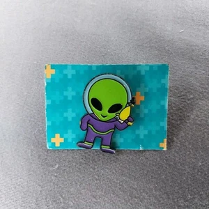👽 Enamel Alien UFO Lapel Hat Jacket Pin 1 1/4" New - Picture 1 of 2