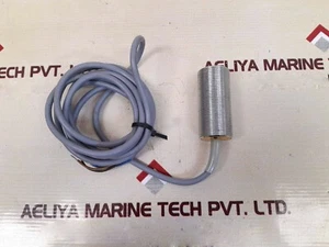 Turck bi10-g28- proximity sensor - Picture 1 of 4
