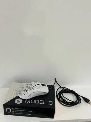 Glorious PC Wired Gaming Mouse Model O Matte White 67g Lightweight Used Great - Image 1 of 4
