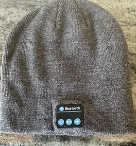 Winter Bluetooth Beenie Wireless Music Hat. Charging Cable & Instruction Manual - Picture 1 of 18