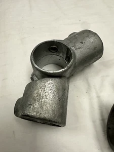 Kee Klamp 19-8 - verstellbares seitliches Auslass-T-Stück, 1-1/2" Struktur Rohrverschraubung - Bild 1 von 2