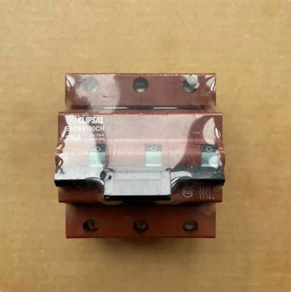 1pc used E4CB3100CH 100A Icu: 10kA Ics: 7.5kA - Image 1 of 1