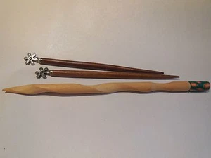 Trio of Hair Pins Bun Clasps Wooden - Foto 1 di 3