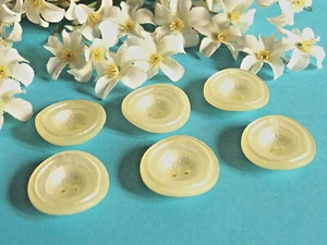 522B Stunning Buttons " Mimosa " Genre Line Vautrin Yellow Lot Of 6 Buttons - Picture 1 of 4