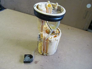 Pompa carburante pompa di prealimentazione questa VW T5 TDI 7E0919050B - Foto 1 di 1