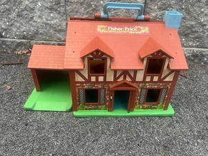 Fisher Price Fold and Carry Along Tudor Doll House Vintage with furniture/people - Picture 1 of 14