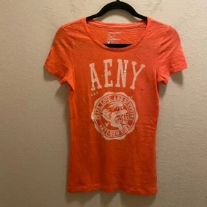 Camiseta American Eagle Outfitters Coral Gráfico Talla M Nueva Sin Etiqueta NUEVA - Imagen 1 de 5