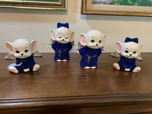 VINTAGE SET OF 4 MOUSE ANGELS WITH BLUE VELVET - Picture 1 of 13