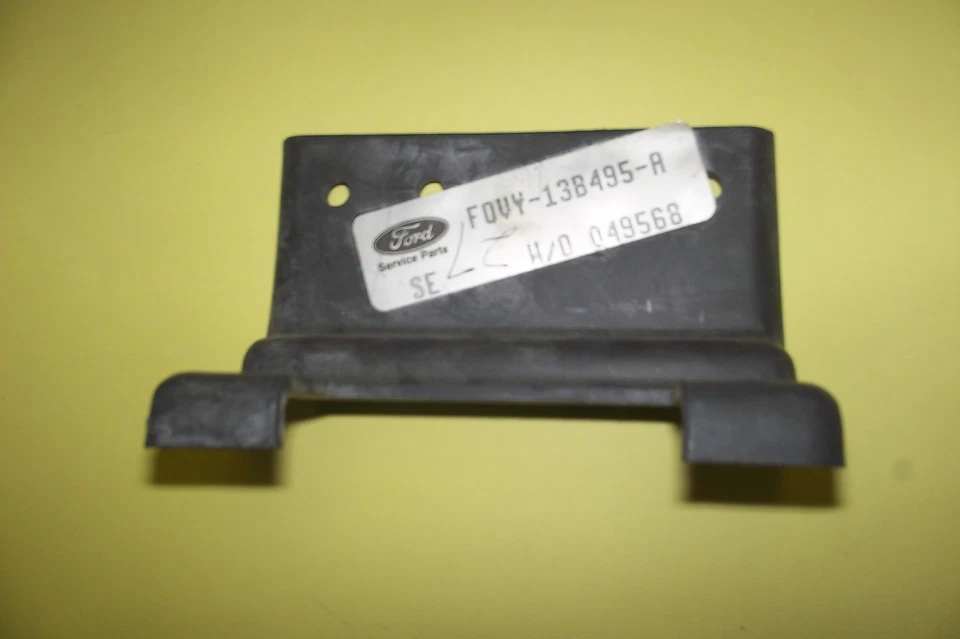 SOPORTE DE MONTAJE DE LUZ TRASERA LINCOLN TOWN CAR 1990 1991 NUEVO DE LOTE F0VY-13B495-A Foto 1 de 1