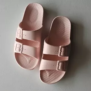 Nuevas Sandalias Freedom Moses Rosa Doble Correa, Talla 8-9 - Imagen 1 de 5
