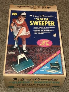 1960s Suzy Homemaker Super Sweeper and box Rare! - Picture 1 of 9