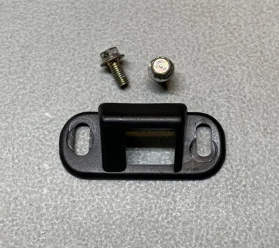 Guantera Land Rover Discovery 2 OEM Guantera Pestillo Puerta Catch Striker BTR3731 Foto 1 de 3