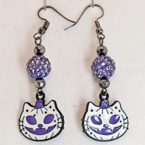 Pendientes de Halloween con cuentas de diamantes de imitación blancos brillantes de gato y púrpura de SoniaMcD - Imagen 1 de 10