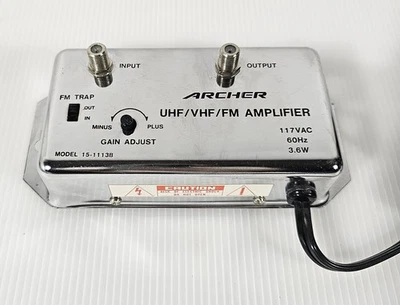 RadioShack Archer 15-1113B 20dB Signal Amplifier UHF/VHF/FM - Image 1 of 4