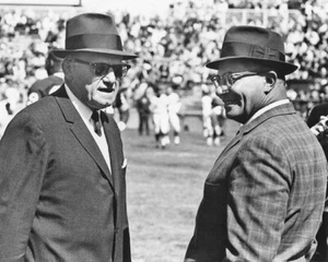 Chicago Bears GEORGE HALAS and Packers VINCE LOMBARDI 8x10 Photo Print - Picture 1 of 1