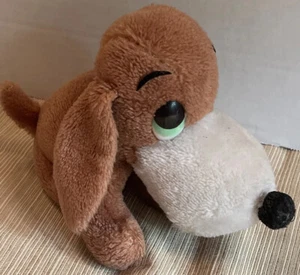 Vintage Dakin Drooper Welpe Hund braun/weiß Plüsch Nussschale Stofftier 1976 7 Zoll - Bild 1 von 8