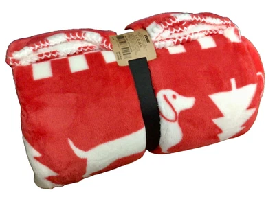 New Victoria Secret PINK Cozy Plush Blanket, 60"x50-Red Pepper Fair Aisle Print - Image 1 of 4