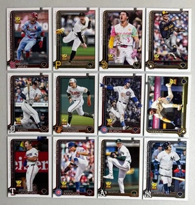 2025 Topps All Star Rookie Team sottoinsieme 12 carte Gold Cup (Skenes, Merrill) - Foto 1 di 1