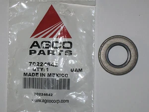 GENUINE OEM Allis Chalmers PTO Gear Box Shifter Shaft Seal WD WD45 70224642 - Picture 1 of 2