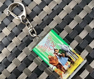 The Wizard of Oz 1939  Keyring Keychain - Mini Poster in Acrylic FREE POST - Picture 1 of 6