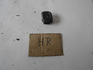 Schalter für elektrische Fensterheber Daihatsu Applause 1 Bj.1989-1993 hinten re - Bild 1 von 1