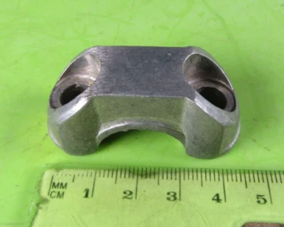 Braçadeira de guidão Montesa Cota 311 310 309 p/n 3930.011 39M # 13 - Imagem 1 de 4