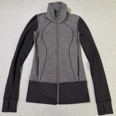 Bonita chaqueta Lululemon Asana para mujer talla 6 cremallera completa negra gris bolsillos elásticos Foto 1 de 4
