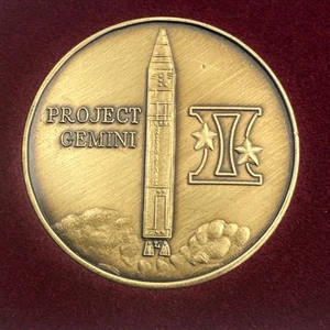 NASA SPACE COIN MEDAILLE GEMINI GT-7 VII BORMAN & LOVELL Längster Raumflug - Bild 1 von 4