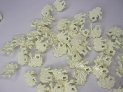 Pack Of 50 Train Novelty Buttons 16mm Cream Baby Children Sewing Knits N49 - Image 1 of 2