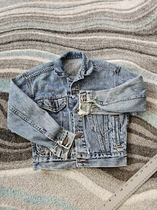 Vintage 80s Levis Denim Jacket Womens Small USA Trucker Distressed - Picture 1 of 7