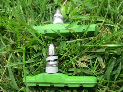 70mm Offset Cantilever Brake Blocks/Shoes threaded post Cycle MTB/ATB NOS - Image 1 of 2