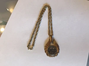 Vintage Harley Davidson Necklace Spirit of the Road Wheel Wing Circle Gold toned - Picture 1 of 7