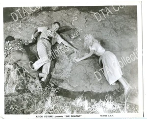SHE DEMONS-1950'S-8 X 10-STILL-HORROR-SCI FI-TOD GRIFFIN-YUNG-MCCALLA-good G - Picture 1 of 1
