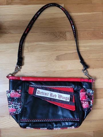 Detroit Red Wings NHL Faux Leather Crossbody  Shouler Bag/Purse Cover
