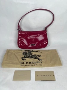 BURBERRY Patent Leather Small Shoulder Baguette Bag Clutch Fuchsia MADE IN ITALY - Picture 1 of 21