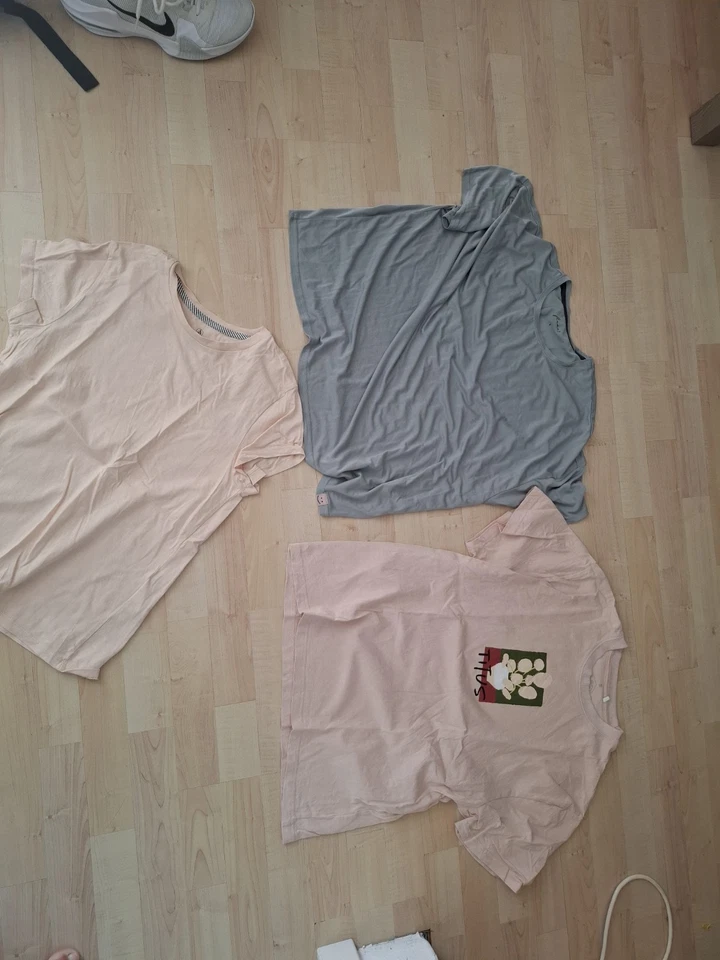3x T-SHIRTS  T Shirt Gr M 40 Titus Volcom - Bild 1 von 1