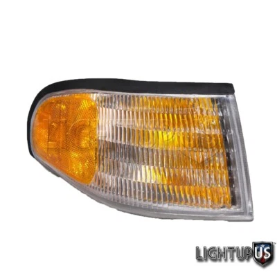 Right Passenger Side RH Parking Marker Signal Light for 1994-1998 FORD MUSTANG - Image 1 of 2