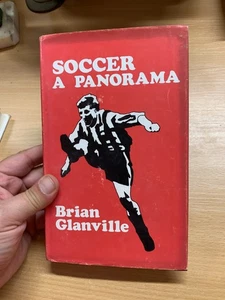 1970 "SOCCER - A PANORAMA" B GLANVILLE FOOTBALL SPORTSMAN BOOK CLUB HB BOOK (P3) - Picture 1 of 15