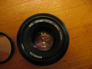 Minolta MD 50mm f1:1.7 con filtro UV Quantaray - Imagen 1 de 7