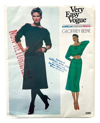 Very Easy Vogue American Designer Patterns 2280 Geoffrey Beene, Size 10 - Image 1 of 2