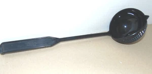 Scoop 'n' Strain Black Plastic Dipper Ladle Spoon Kitchen Utensil  14" - Picture 1 of 3