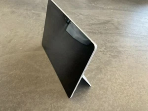 Microsoft Surface Go 2 Pentium Or 4425Y 4GB RAM 64GB SSD Windows 10 Fullhd - Photo 1/3