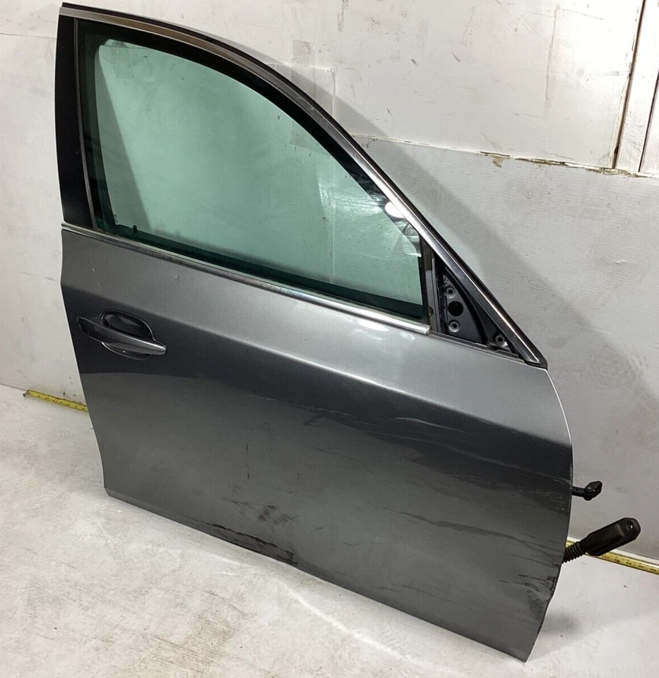 2004-2010 BMW 535I 528I 550I E60 FRONT RIGHT PASSENGER SIDE DOOR ASSEMBLY OEM . Foto 1 de 4