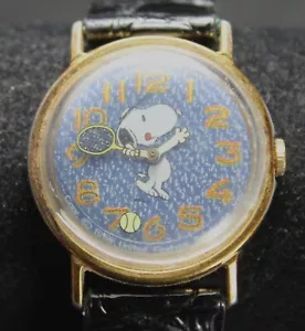 1958 Peanuts Snoopy Playing Tennis 34mm Uhr - Vintage - läuft - Bild 1 von 4