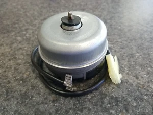 R0150002 CONDENSER FAN MOTOR  FOR  MAYTAG  REFRIGERATOR 120V 2W CWRotation. h10c - Picture 1 of 3