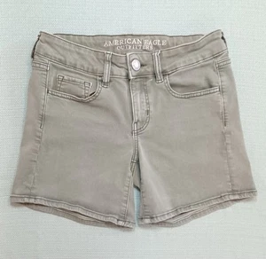 American Eagle Outfitters Green Shorts Women’s Sz 4 Midi Super Stretch AEO Twill - Picture 1 of 24