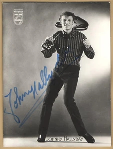 Johnny Hallyday (1943-2017) - Magnifique grande photo signée en 1963 à Chambéry - Foto 1 di 1