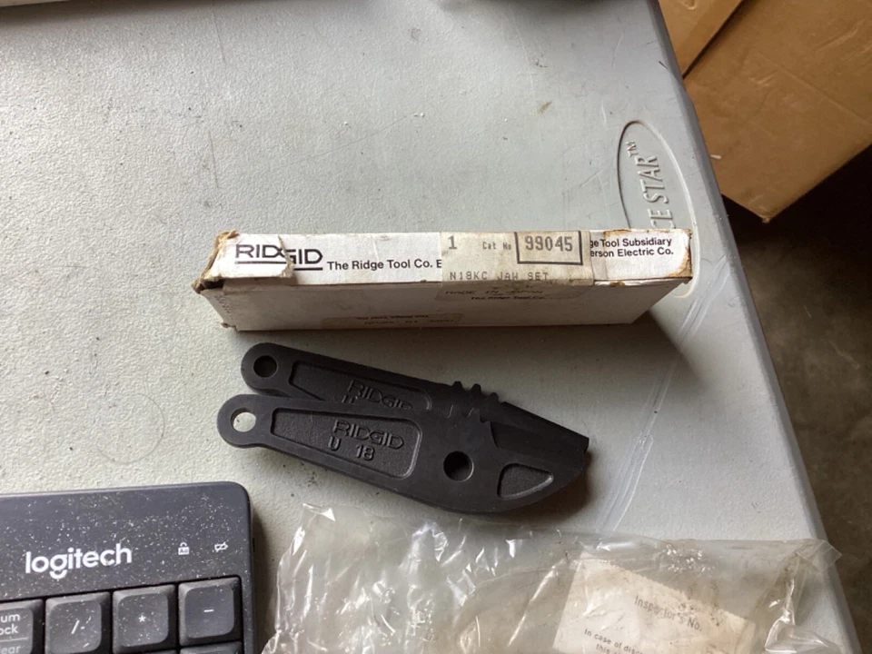 Ridgid U 18 Bolt Cutter Jaws Cat. No. 99045 - Image 1 of 1