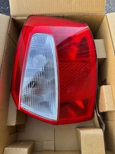 TYC 11-5961-01 Audi Passenger Side Replacement Tail Light Assembly - Foto 1 di 3